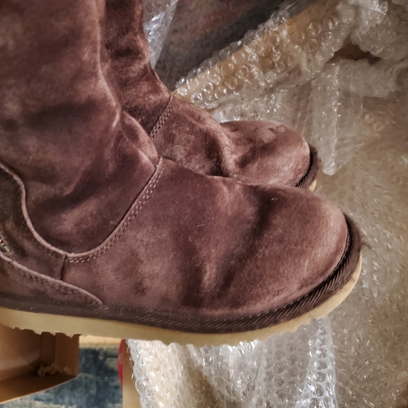 UGG Girl's Tall Boot - Picture 7 of 8